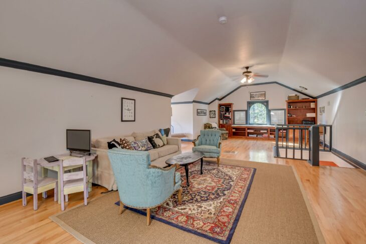 2409 third floor bonus and half bath